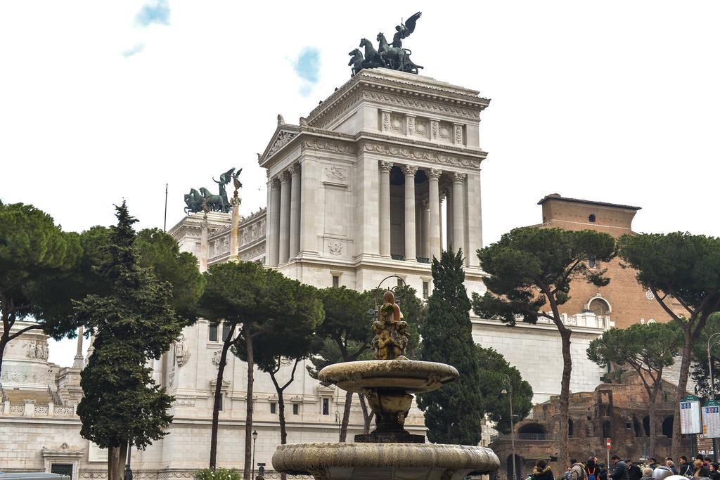 Cs Piazza Venezia Apartment Řím Exteriér fotografie